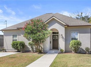 2800 Elizabeth St, Metairie, LA 70003