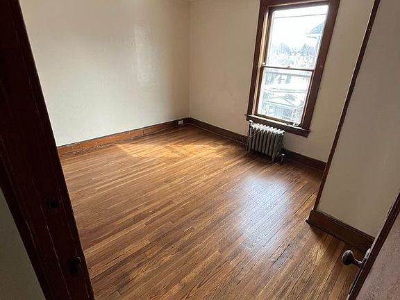 4th image of 14 Carhart Ave #2