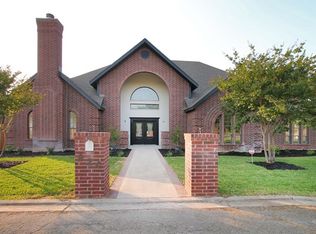 824 Studer St, Uvalde, TX 78801