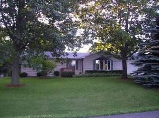 3506 Church Dr, Wonder Lake, IL 60097