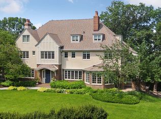 1418 Mount Curve Ave, Minneapolis, MN 55403