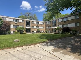 Warren Plaza