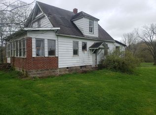 2980 Henderson Creek Rd, Heltonville, IN 47264