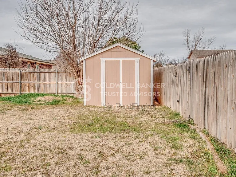 801 Ironton Dr — Photo 10