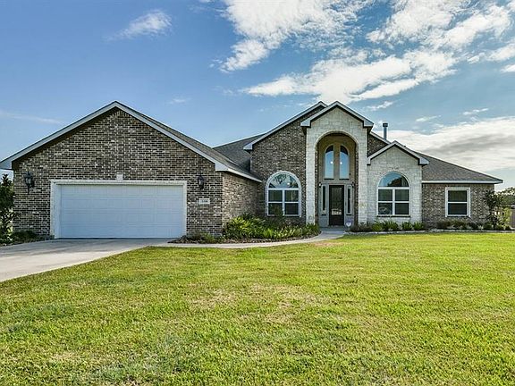 Welcome home! This stunning two story home sits on a full acre of land in the desirable Oaks at Suncreek Estates neighborhood.