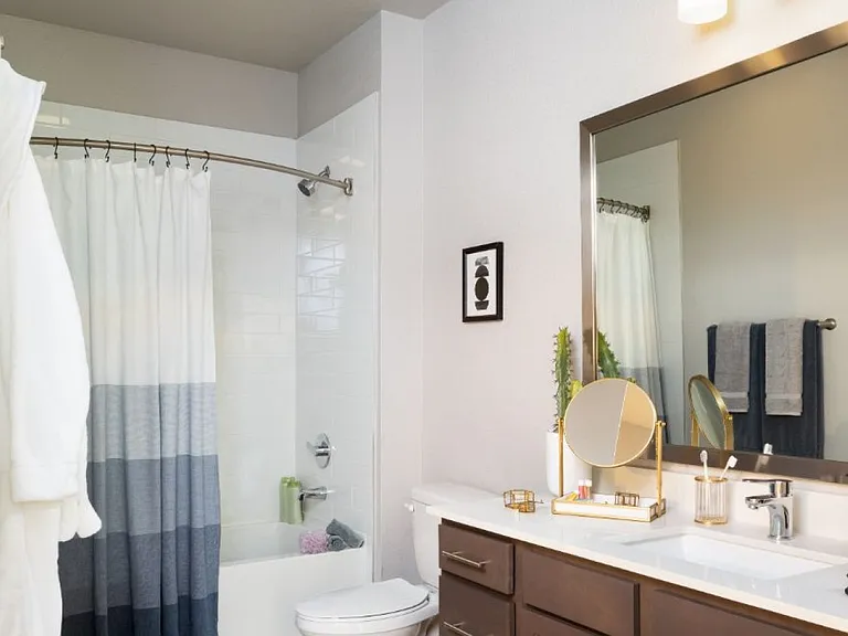 500 Throckmorton St #1507 — Photo 2