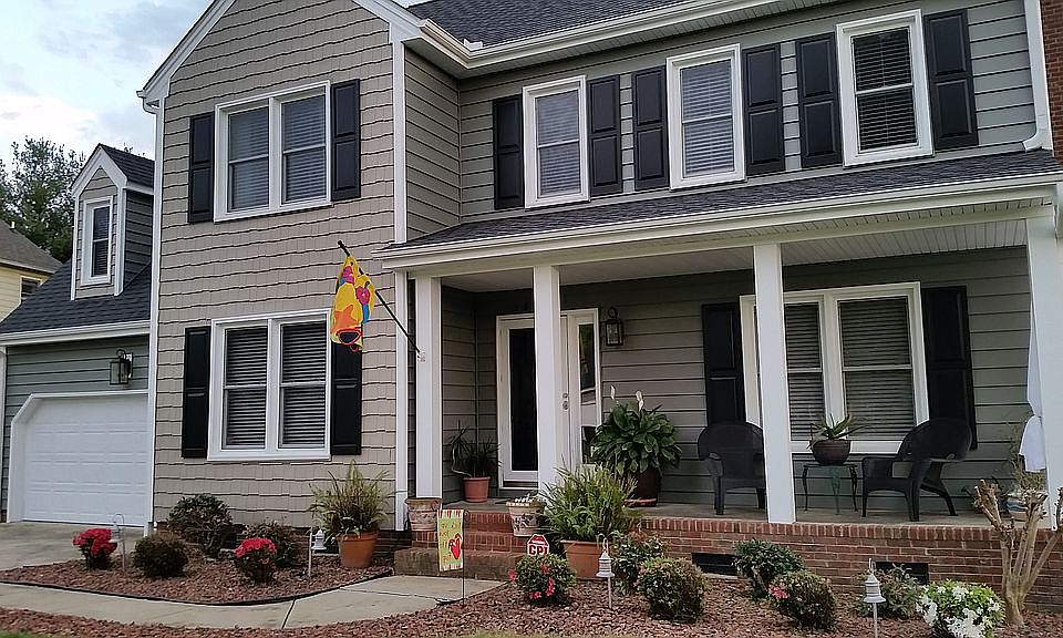 2nd image of 5806 Stardust Ct