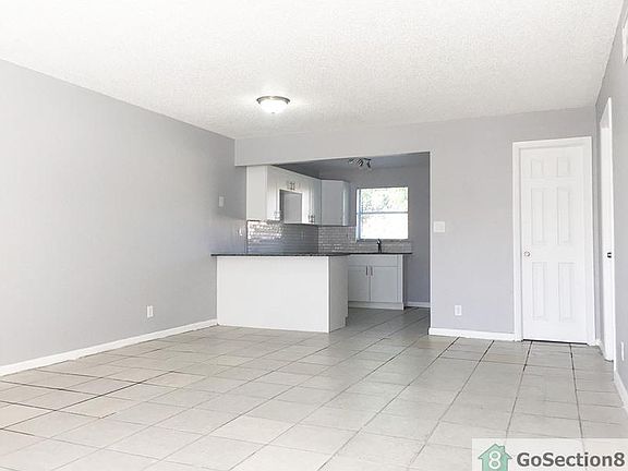 4th image of 1440 NW 22nd St APT 8