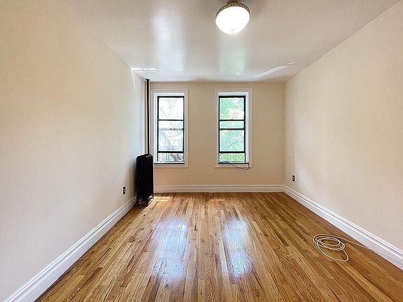4th image of 991 President St APT 3C