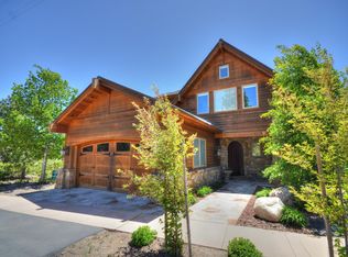 10739 E River St, Truckee, CA 96161