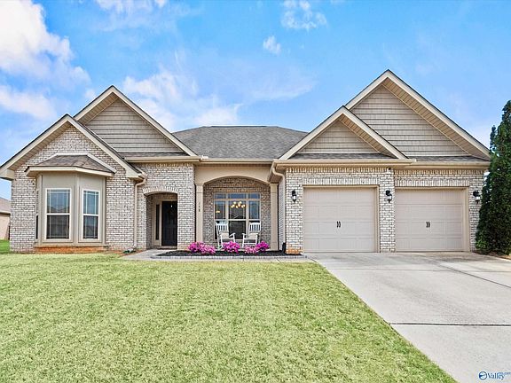 4th image of 158 Lexi Ln