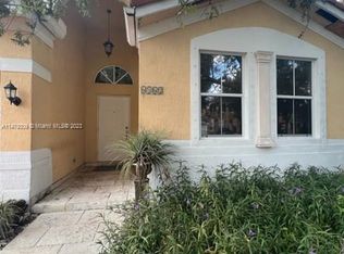 6162 SW 157th Pl, Miami, FL 33193