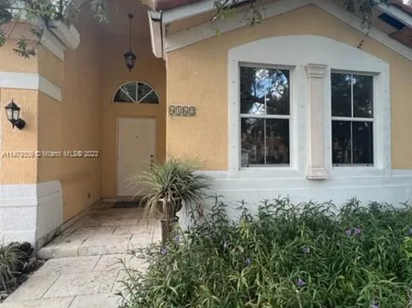 6162 SW 157th Pl, Miami, FL 33193