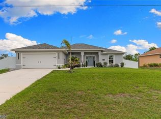 2715 NW 7th St, Cape Coral, FL 33993