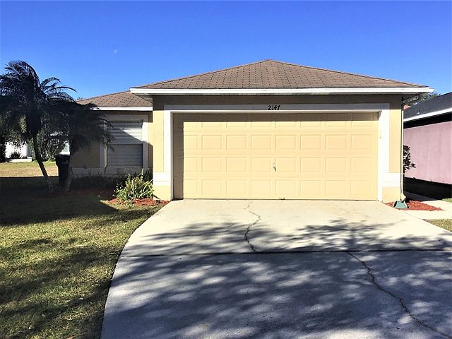 1st image of 2147 Heathwood Cir