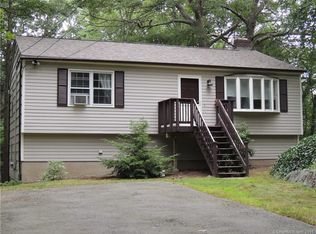 71 Wopowog Trl, Shelton, CT 06484