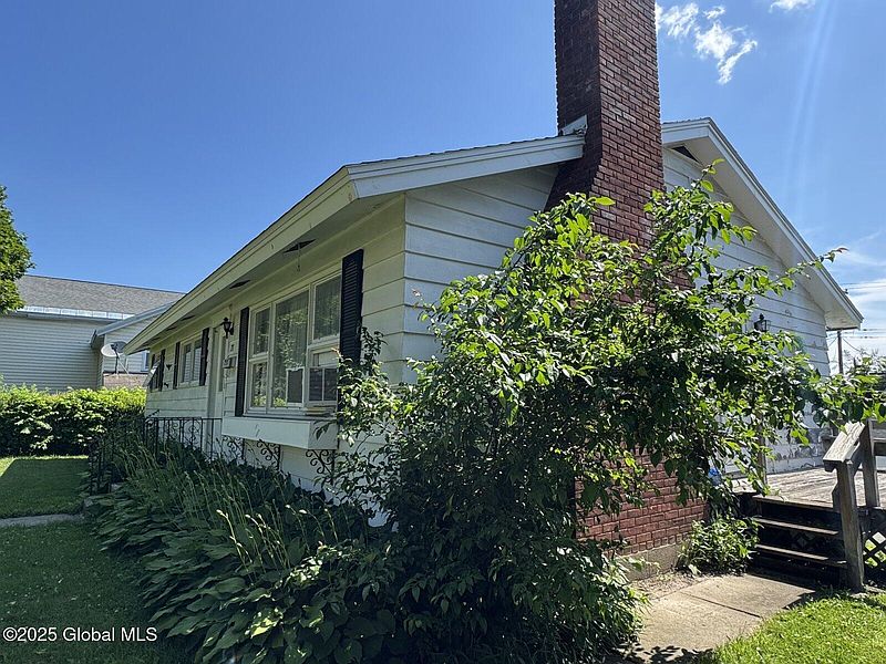 3rd image of 28 Green Street