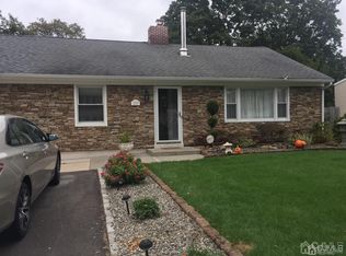 20 Ramsey Rd, Middlesex, NJ 08846