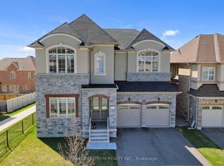 72 Carriage Shop Bnd, East Gwillimbury, ON L9N 0Y5
