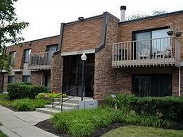 122 Mullingar Ct, Schaumburg, IL 60193