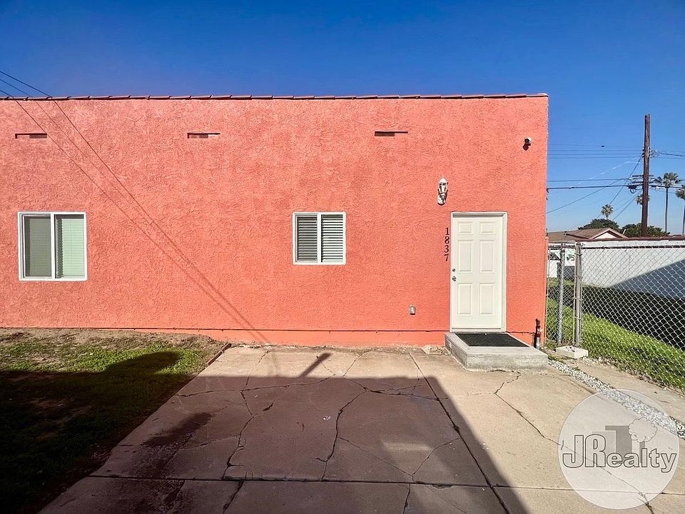 1st image of 1837 W 85th St