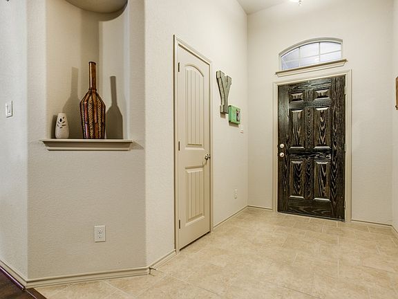 4th image of 15809 Carlton Oaks Dr