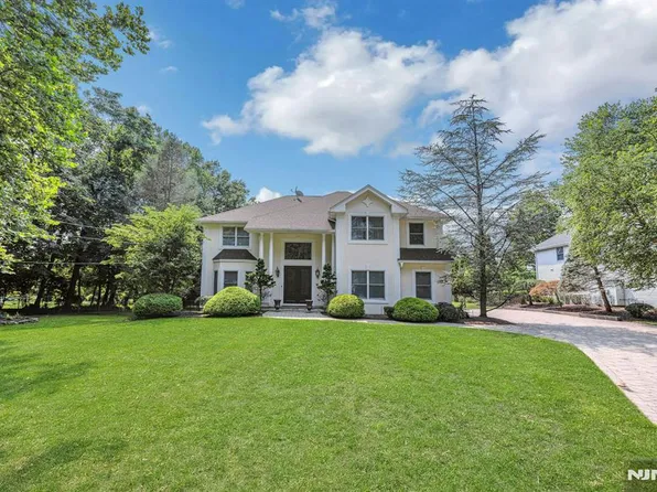 840 Blanch Ave, Norwood, NJ 07648