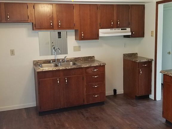 3rd image of 640 Keener Ave