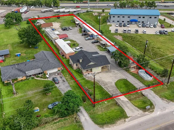 16809 Market St, Channelview, TX 77530