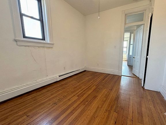 5th image of 104 14th St APT 7