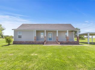 151 Ednas Rd, Lake Charles, LA 70607