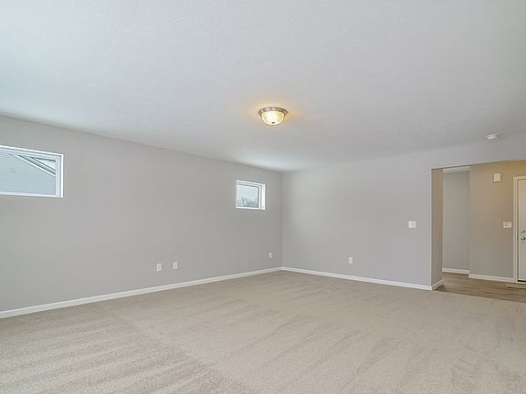 4th image of 3287 Oakmont Dr