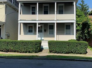 558 Washington St, Hudson, NY 12534