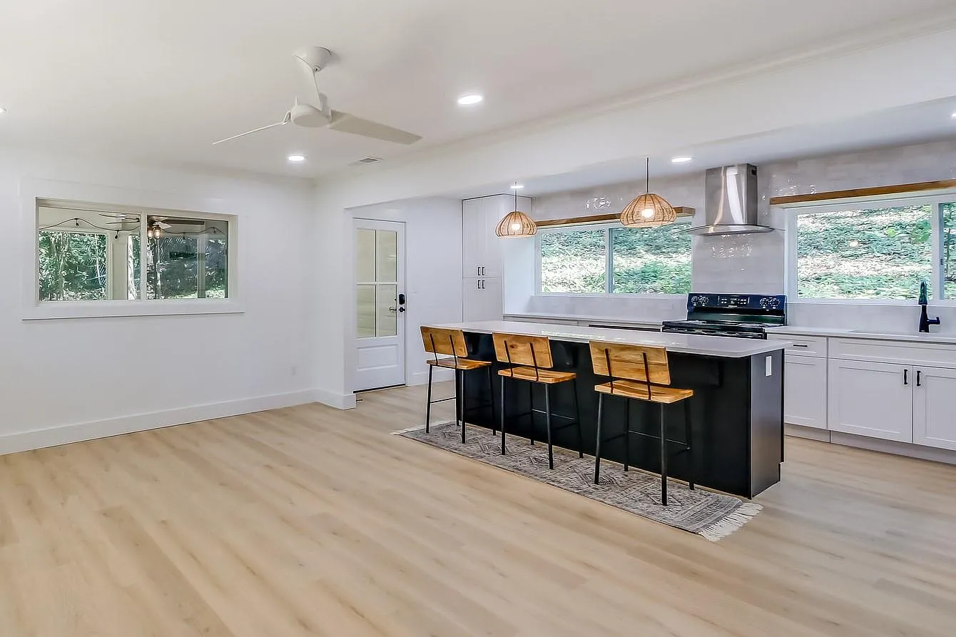 2 bed, 1250 sqft, $3,000 — Photo 1
