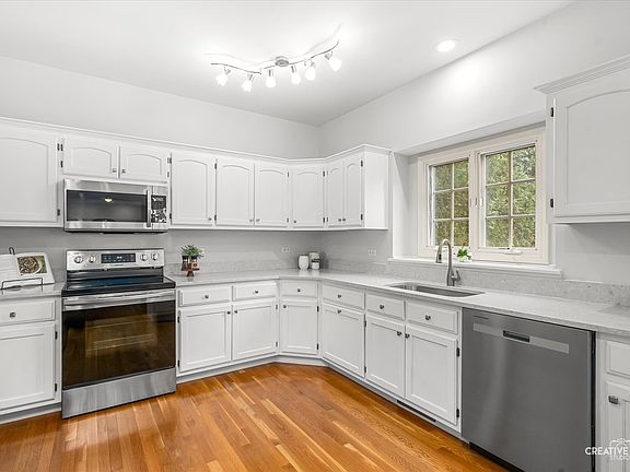 4th image of 2311 Leverenz Rd