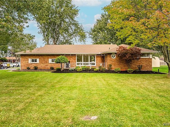 2nd image of 3 Hazel Ct