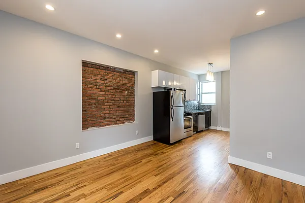 Rented by Nooklyn NYC LLC | media 10