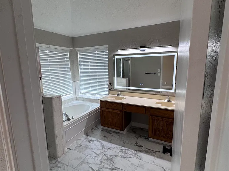 7722 Covington Dr — Photo 20