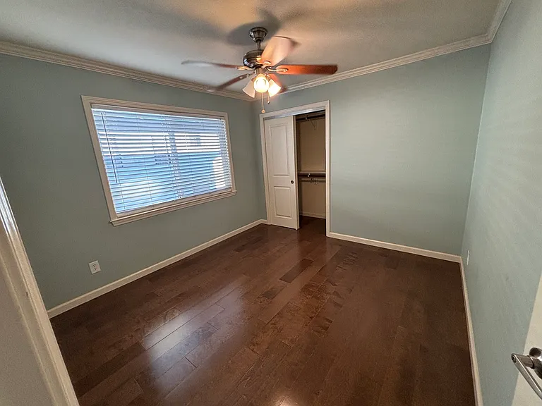 523 Poplar Ave #7 — Photo 17