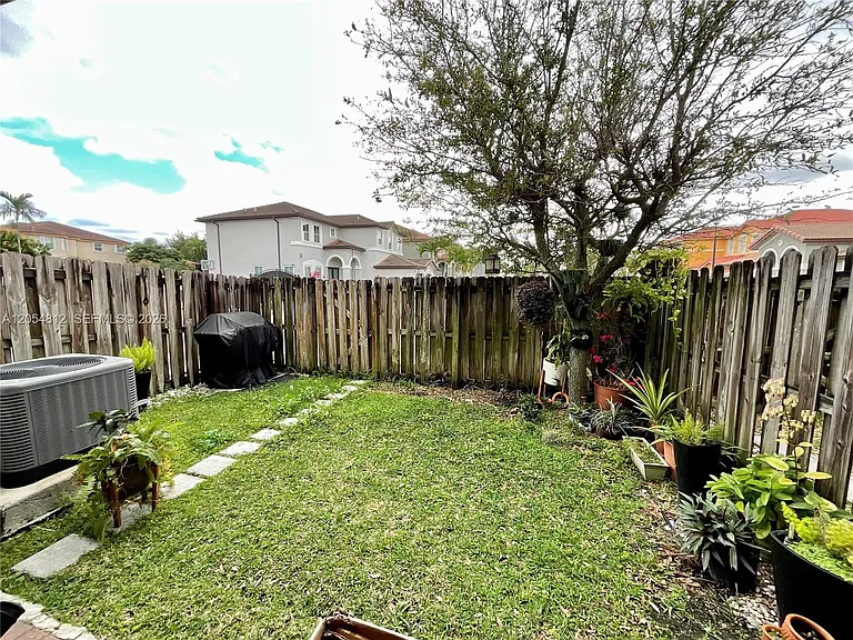 15352 SW 91st St #15352 — Photo 4