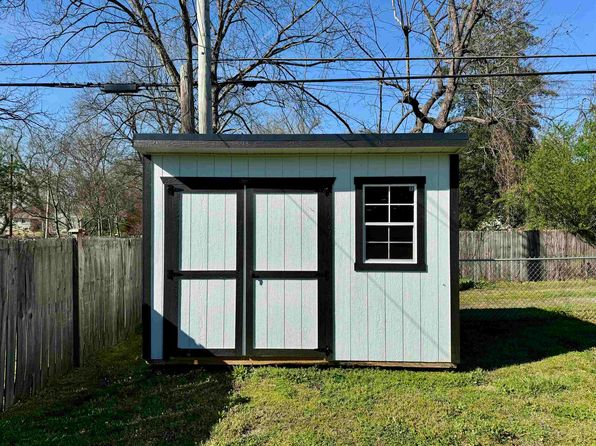 708 W 6th St, Sheffield, AL 35660