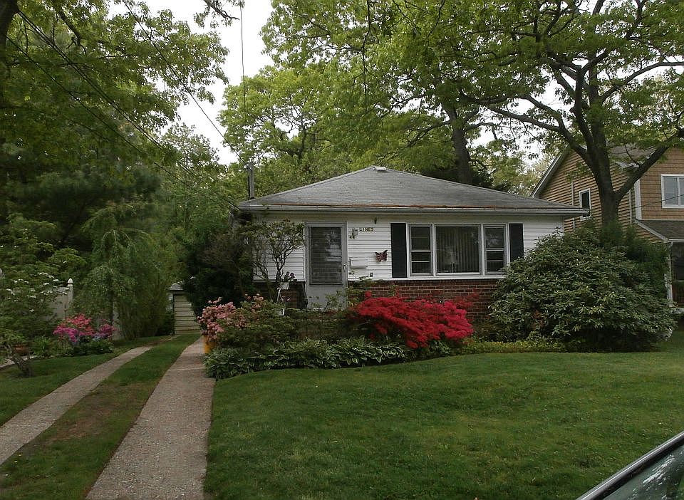 1st image of 44 West Dr
