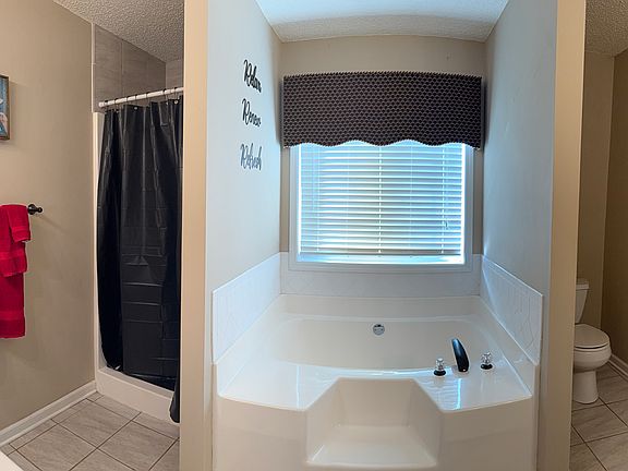 4th image of 1081 Maria Dr #A