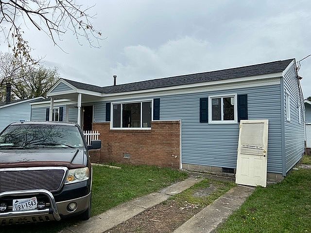 2nd image of 502 Beechdale Rd