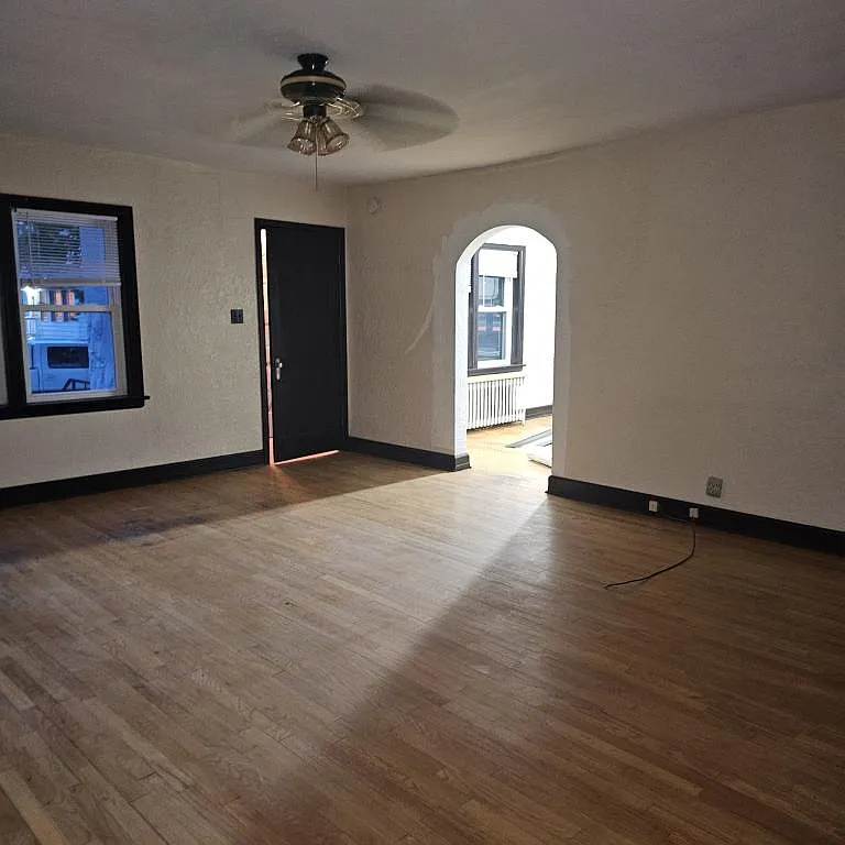 1114 E 22nd Street — Photo 1