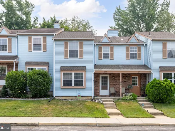 832 Saint Regis Ct, Mantua, NJ 08051