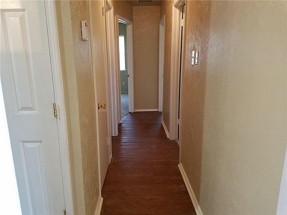 5th image of 2729 Wesleyan Dr