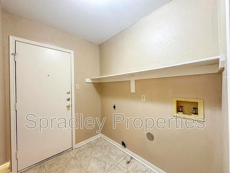 4612 Stone Pointe Dr — Photo 13