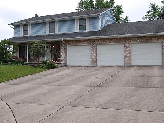 2nd image of 370 Melanie Dr