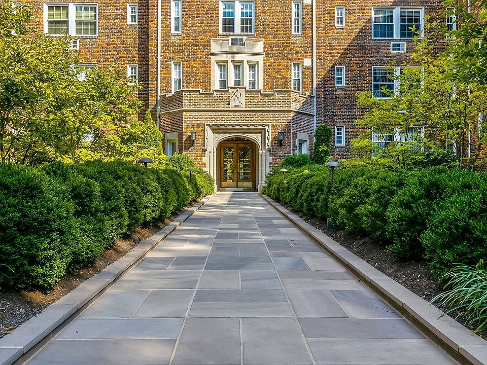 1st image of 3051 Idaho Ave NW APT 421